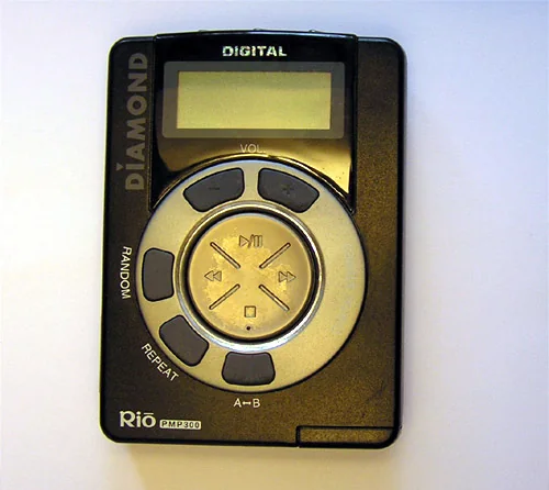 Figure.3 아이팟 버튼의 레퍼런스였다는 Rio pmp300