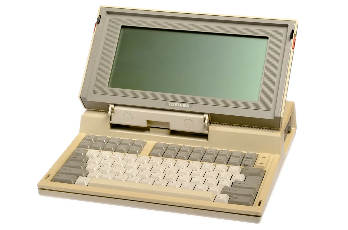 Figure.5 Toshiba T1100 (1985)