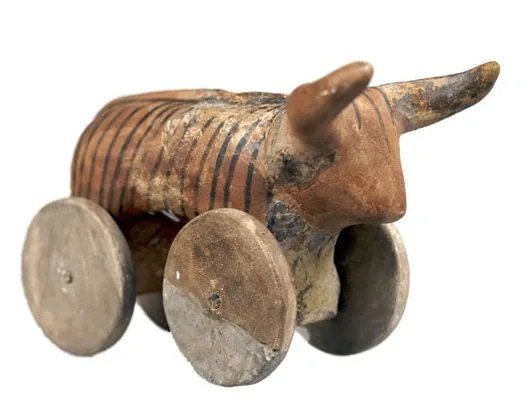 Figure.3 바퀴에 대한 가장 오래된 유물인 바퀴 달린 황소